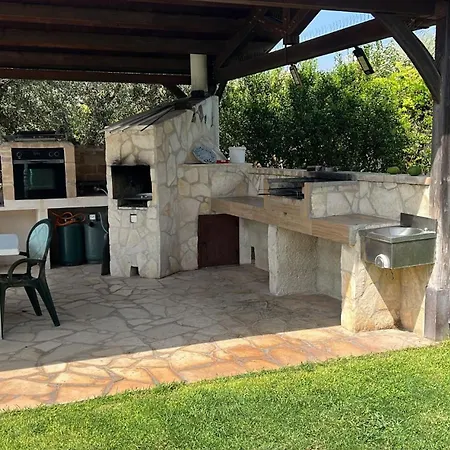 Villa Patrizia With Swimming Pool And Woderful Seaview At 1 Kilometers About From The In Scicli *